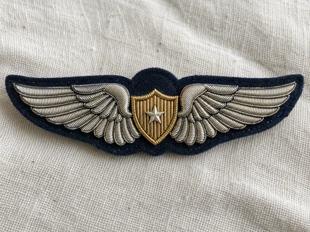 Silver Pilot Wings Cap Badge