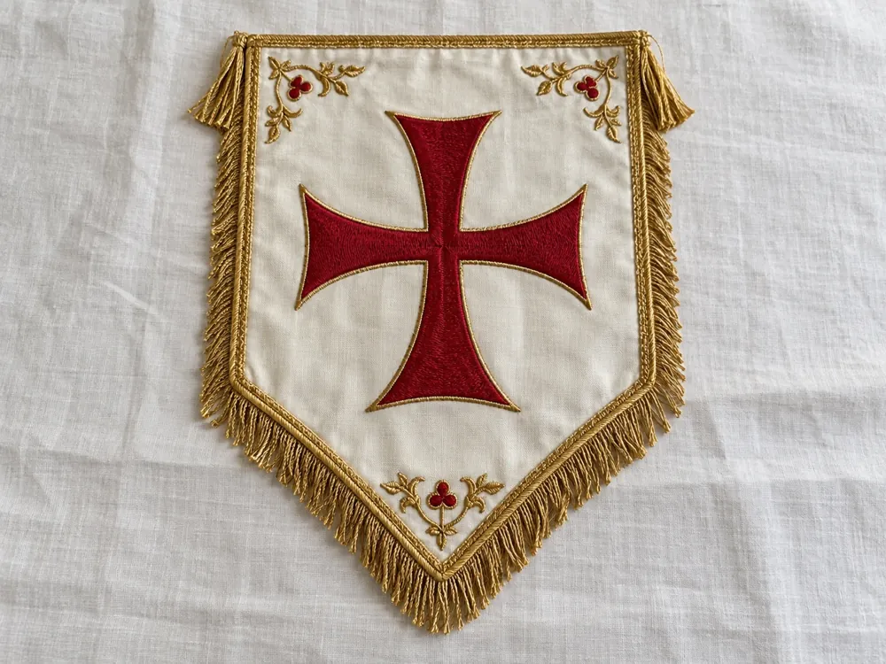 Templar Cross Pennant